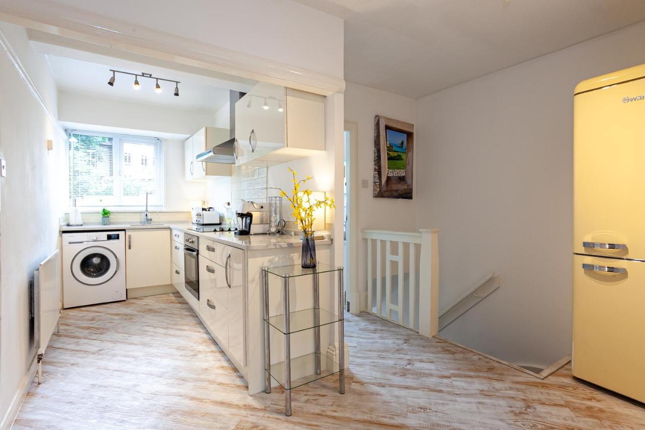 Cosy 2 Bed Apartment - Close To Leeds Centre Екстериор снимка