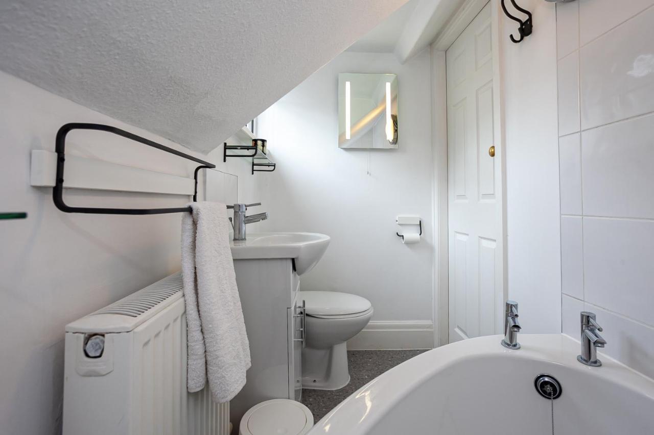 Cosy 2 Bed Apartment - Close To Leeds Centre Екстериор снимка
