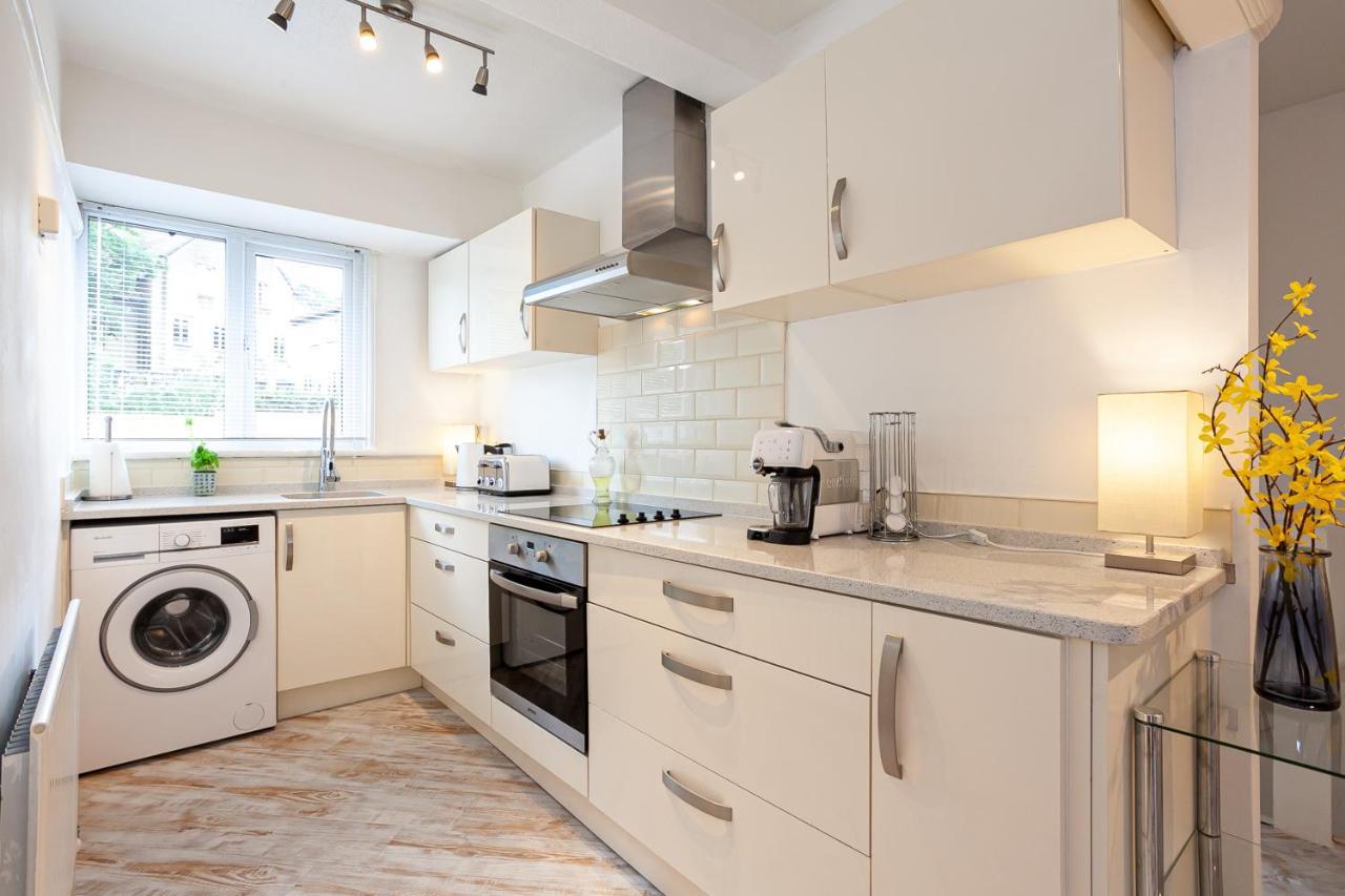 Cosy 2 Bed Apartment - Close To Leeds Centre Екстериор снимка